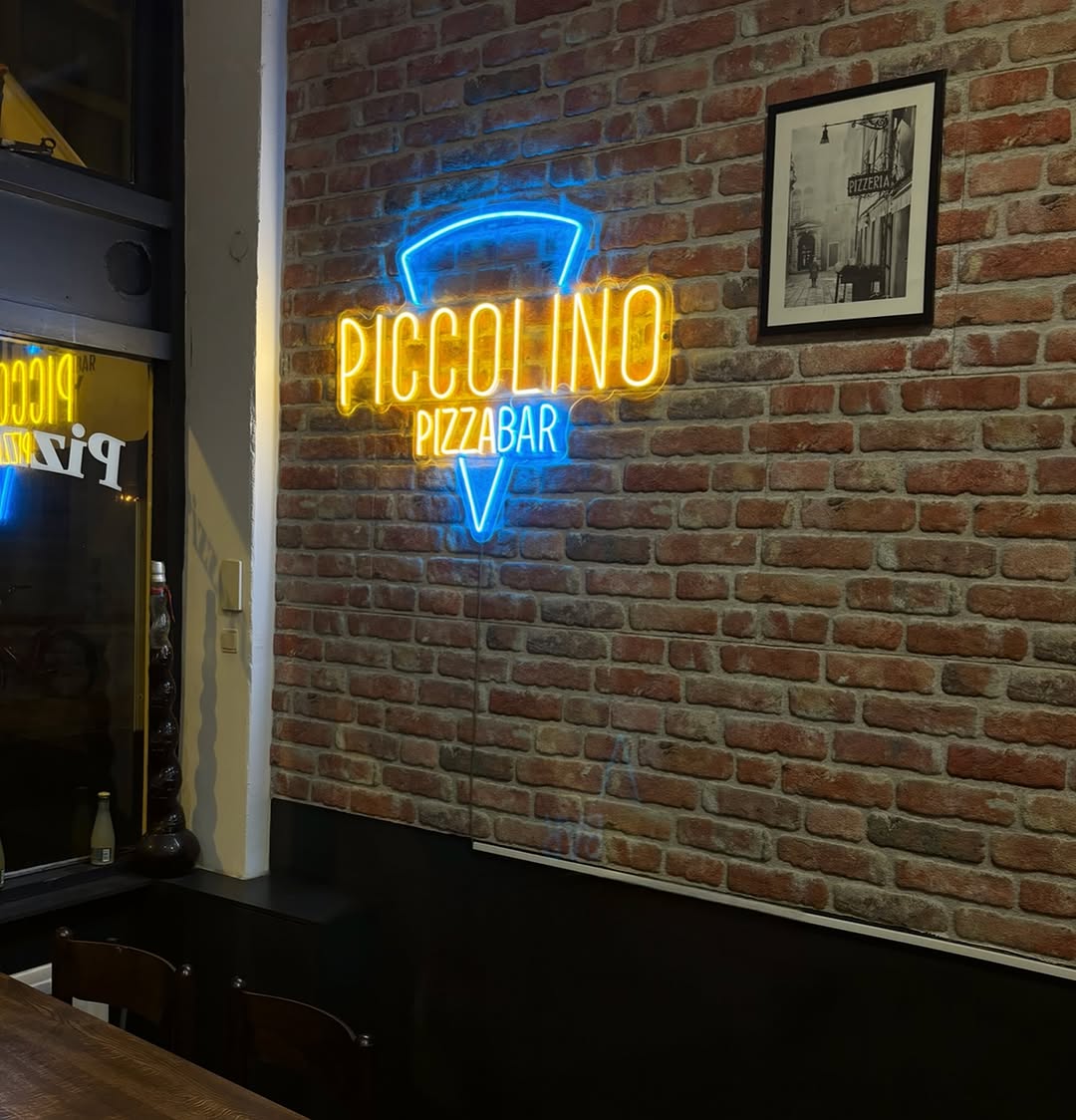 Neonproject bij klant — J. Veli