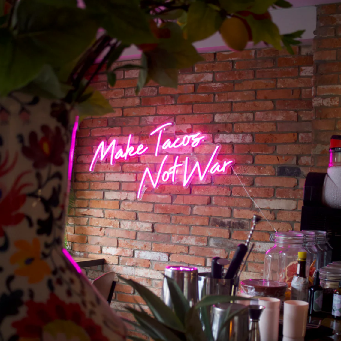Maatwerk Neon Logo | 10+ Jaar Levensduur | Duurzame Neon-Schilds | Voor Binnen & Buiten | Upload Je Logo | â‚¬ 89,95 |  Neon The Way